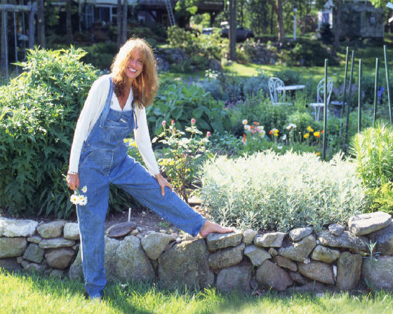 carlysimonmarthasvineyardgarden1995.jpg