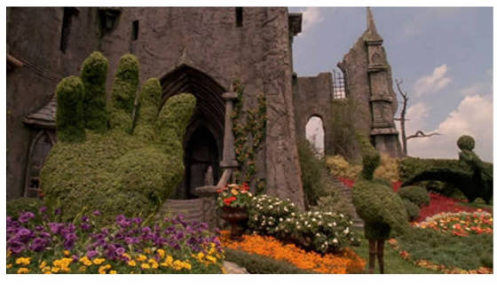 edwardscissorhandscastlehandtopiary.jpg