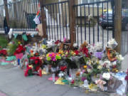 ghostshipmemorial12thstreetflowergates.jpg