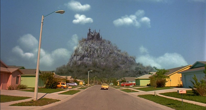 edwardscissorhandscastleonhill.jpg