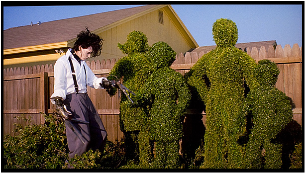 edwardscissorhandsfamily.jpg